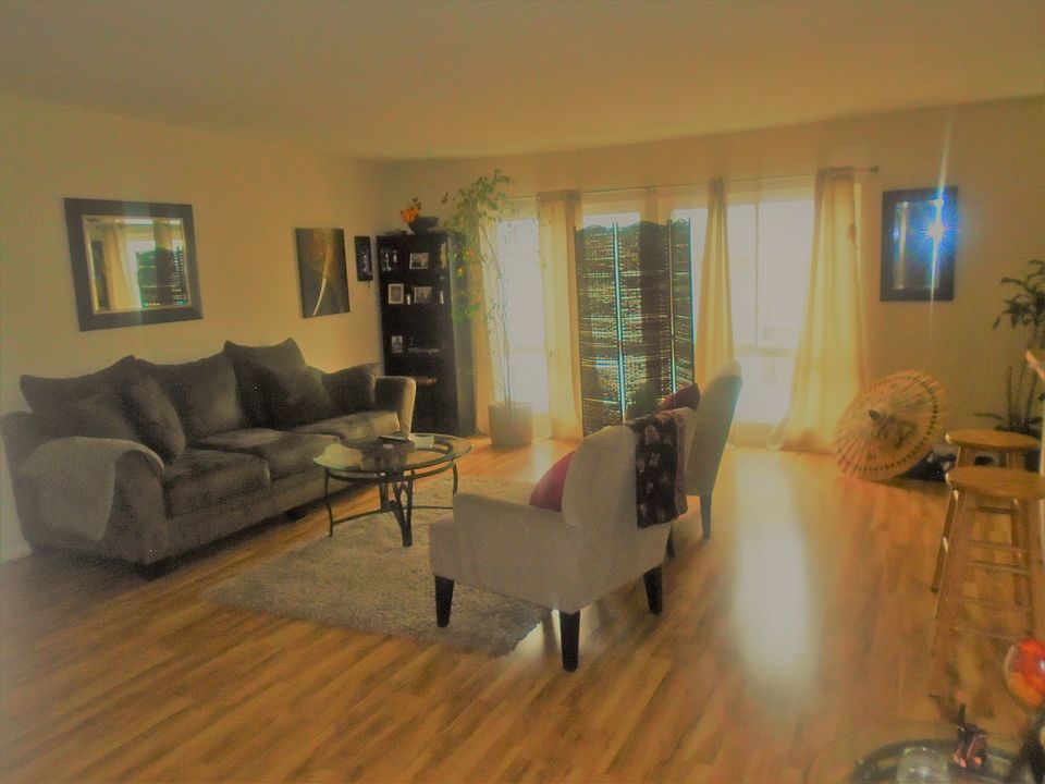 1st image of 559 East Hazel St #7