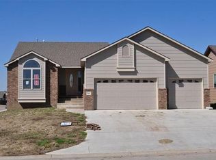 2602 E Sunnyslope St, Wichita, KS 67219
