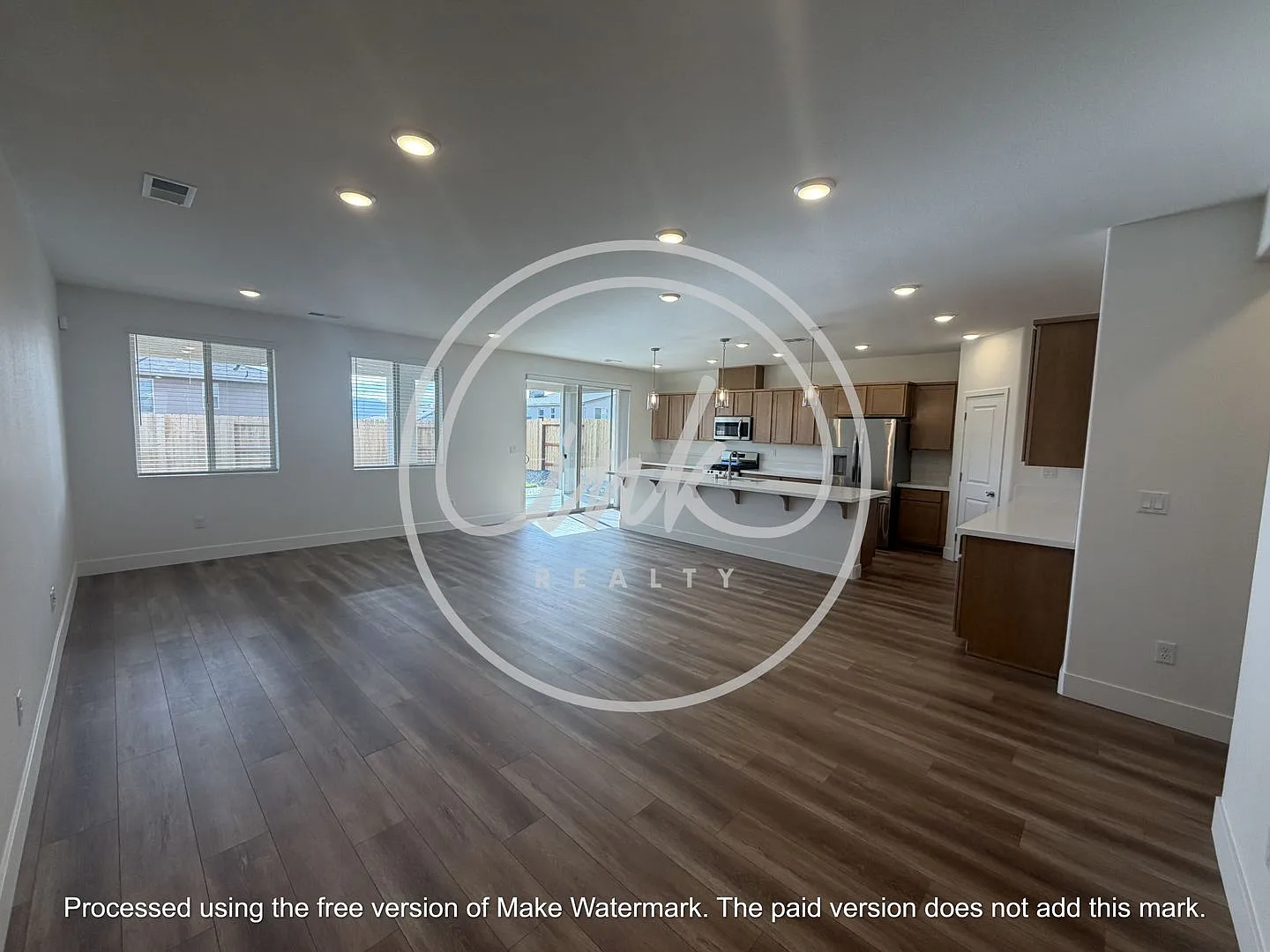 Brand New 3-Bed, 3.5 Bathroom Available Now! — Photo 2