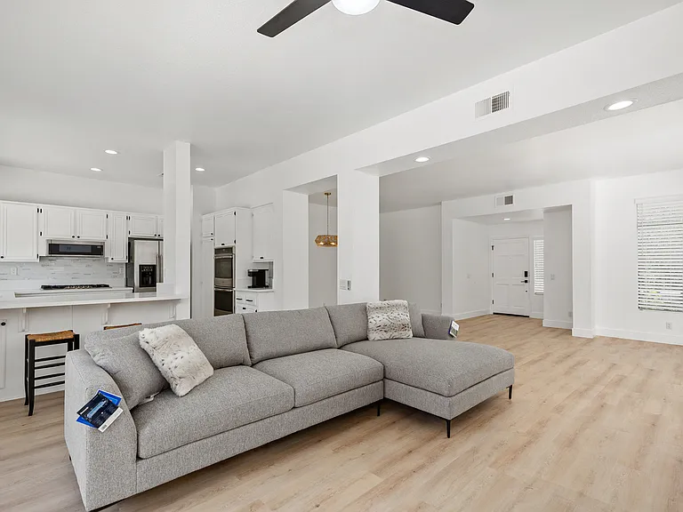 31 Oak Knls — Photo 26