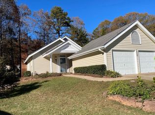 1526 Woodland Ct, Gainesville, GA 30501