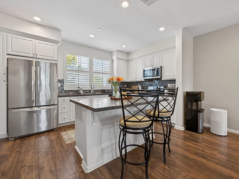 3721 Islander Walk — Photo 14