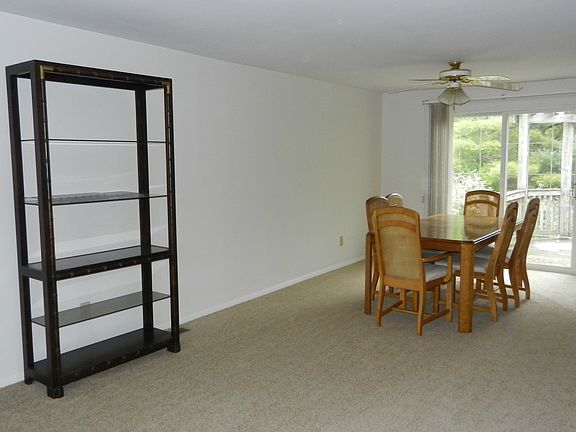 5th image of 1420 Meadow Moor Dr