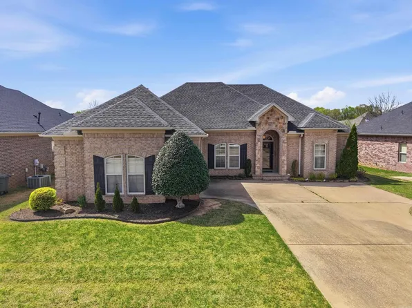 1155 Calloway Dr, Conway, AR 72034