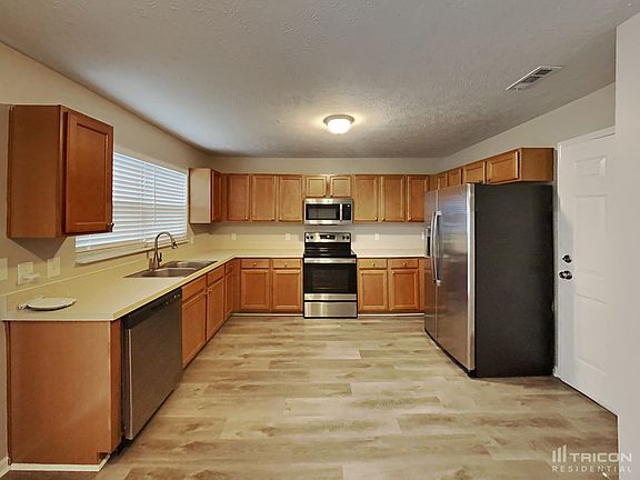 5th image of 3405 Cain Harbor Dr