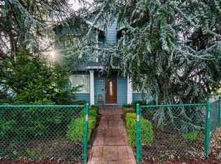 9602 SE Market St, Portland, OR 97216