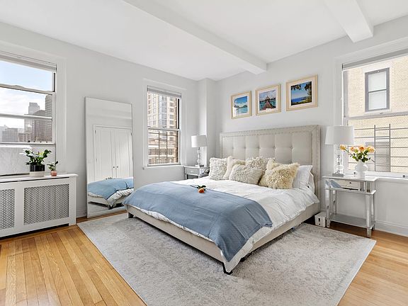 3rd image of 330 W 72nd St APT 7D