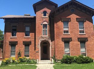 736 E High St APT 1, Springfield, OH 45505