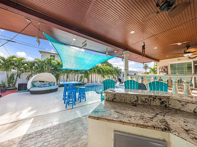 5862 W 2nd Ct — Photo 29