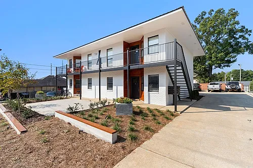 123 N Donahue Dr #A Photo 1