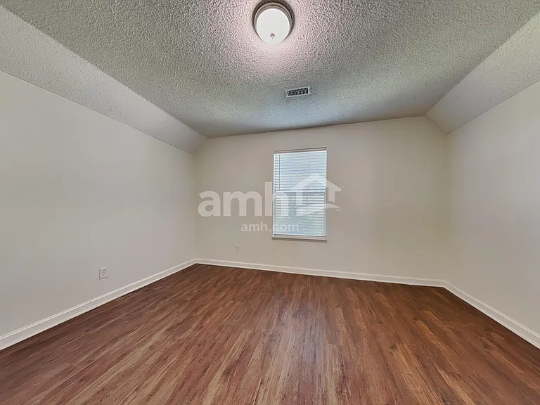 7548 Applecross Rd — Photo 14