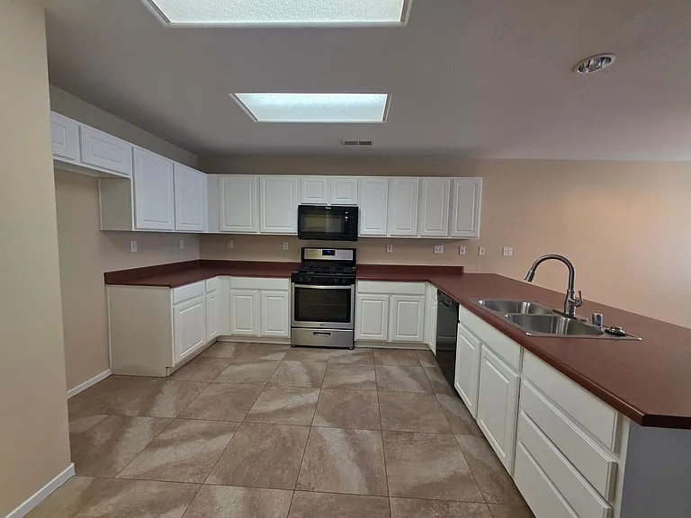 6309 Lost Peak Ct — Photo 7