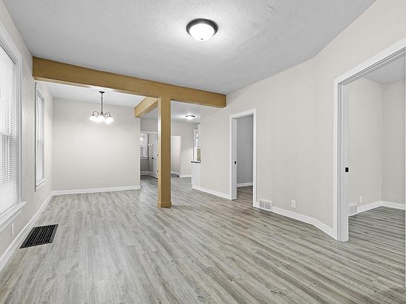 4th image of 1535 S 31st STREET
