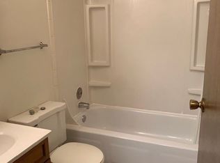 619 1st Ave E APT 05, West Fargo, ND 58078