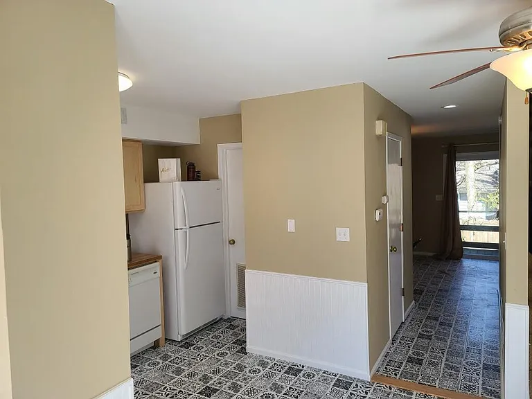 208 Hanover Pl #2 — Photo 4