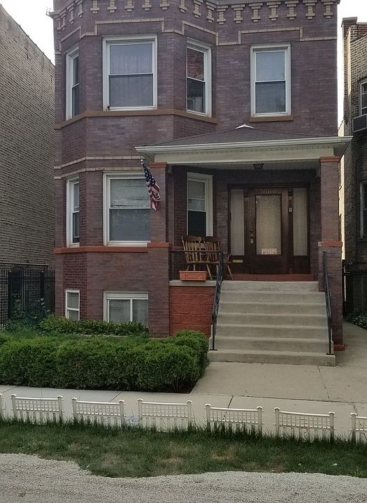 1st image of 3066 N Haussen Ct