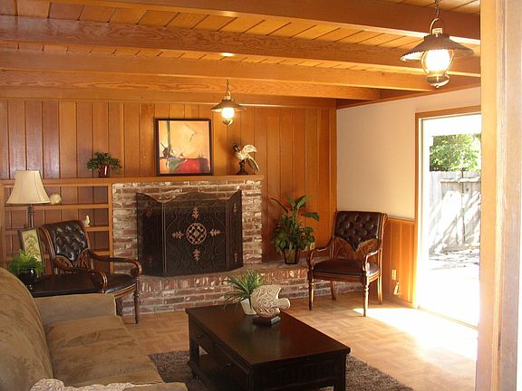 2nd image of 601 Brookside Dr
