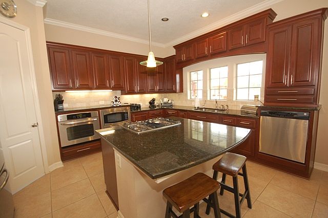1st image of 112 Lake Bridge Ln