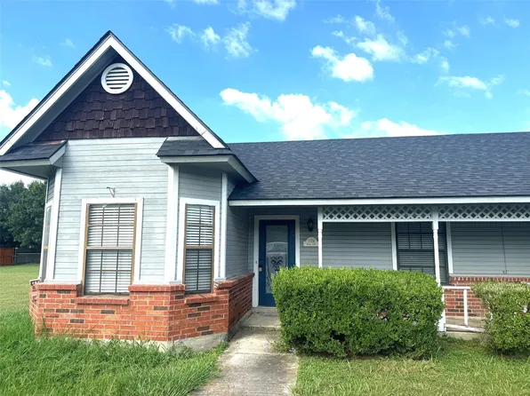 117 Quail Cv APT A, Lockhart, TX 78644