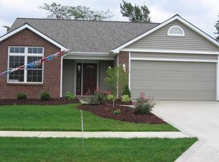 13434 Surrey Cv, Grabill, IN 46741