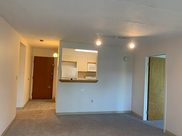 35 Vine St #303 — Photo 4