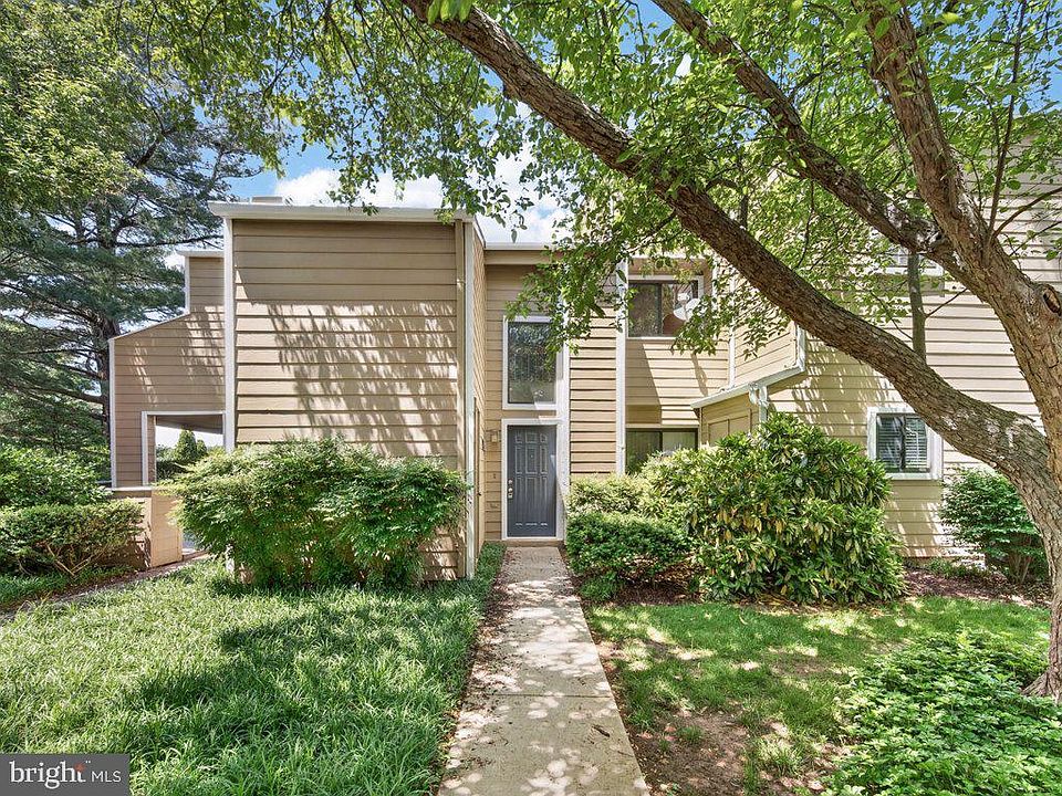 1st image of 1917 Villaridge Dr