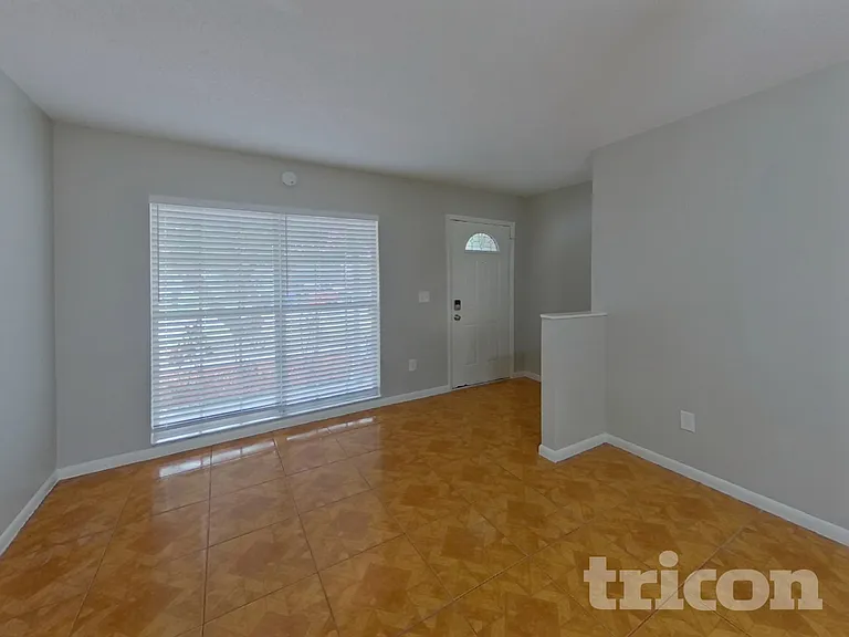 8206 Clermont St — Photo 3