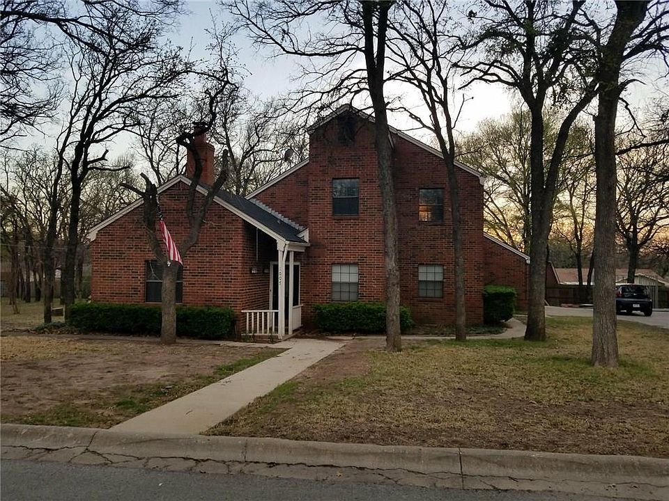 1st image of 1007 Shady Oaks Dr N