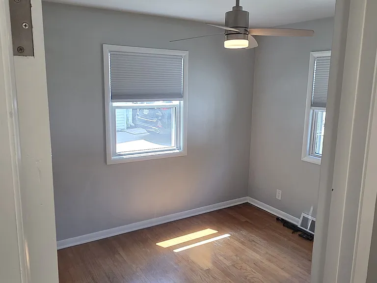 9322 W Mount Vernon Ave — Photo 15