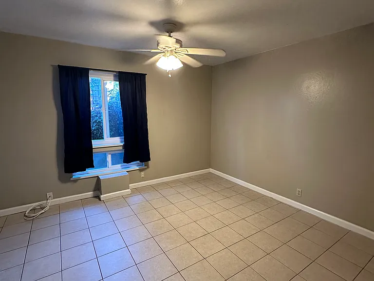2533 Hillegass Ave #106 — Photo 3