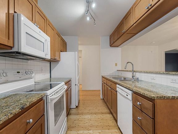 5th image of 701 1st Ave N APT 201