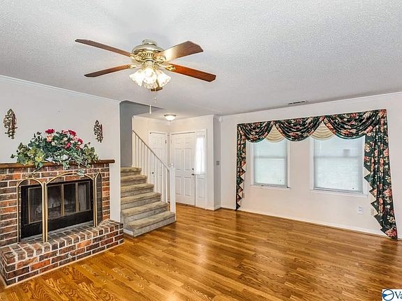 4th image of 11561 Jade Ln SE
