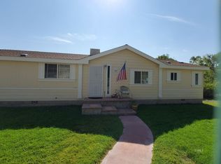 220 N Cartago St, Cartago, CA 93549