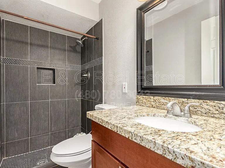 1708 N Daffodil St — Photo 30