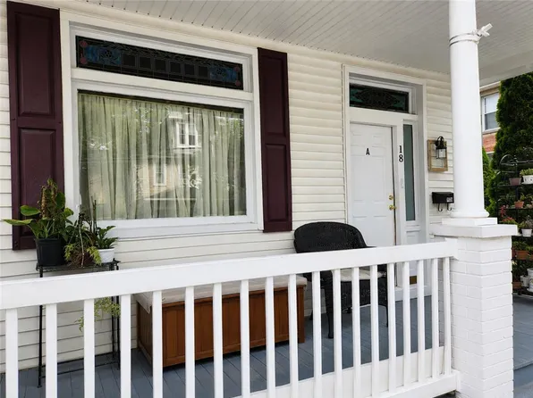 18 S 2nd St, Bangor, PA 18013