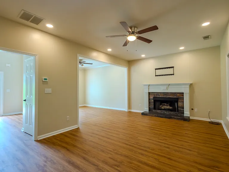 650 Cedar Creek Dr — Photo 7