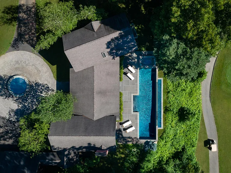 8 River Bend Ln — Photo 25