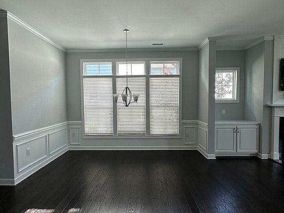 5th image of 405 Old Dairy Dr