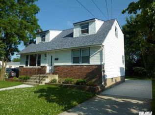 2686 Wilson Ave, Bellmore, NY 11710