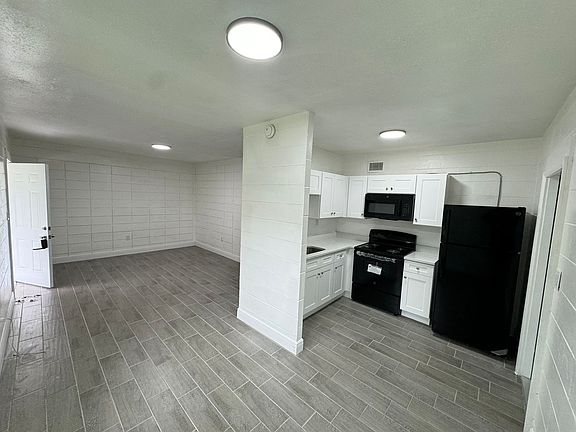 3rd image of 85 Ford St #85