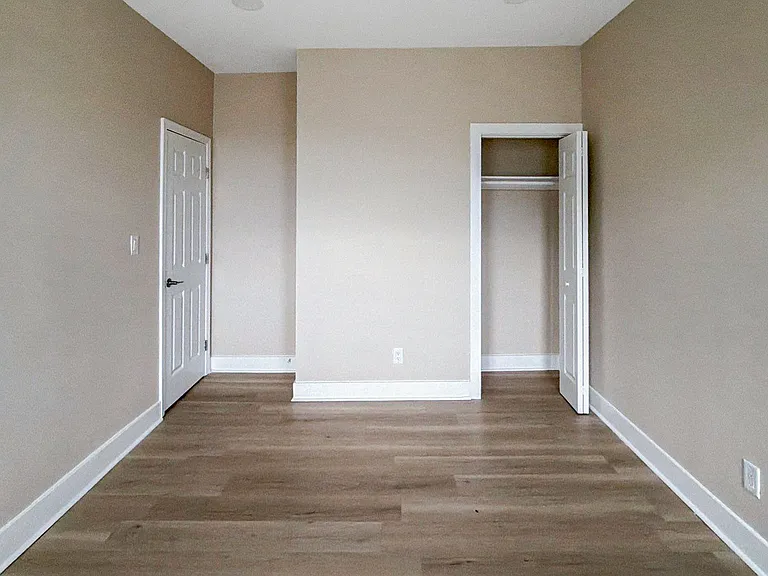 3411 Reisterstown Rd — Photo 14