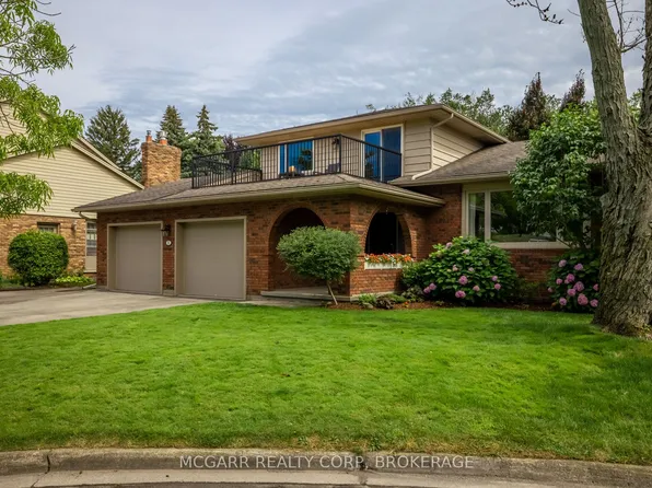 11 Lantana Cir, Saint Catharines, ON L2M 7M5