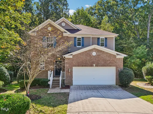 347 Buckland Mills Ct, Cary, NC 27513