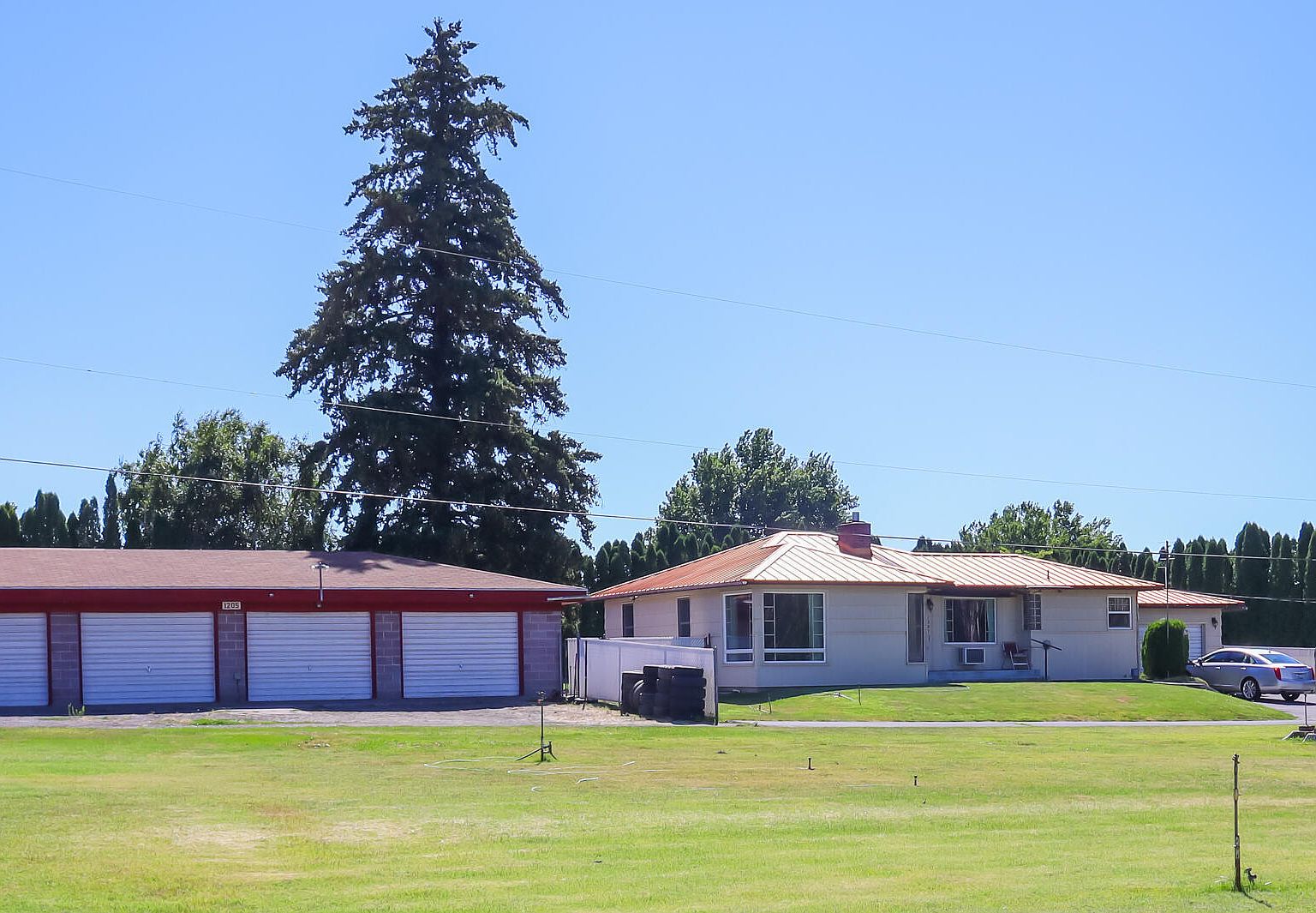 shinshin room❤️　1207 Adele Bedroom Chest | Raymour & Flanigan