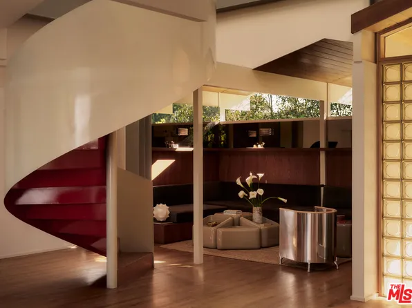 3112 Chandelle Rd, Los Angeles, CA 90046