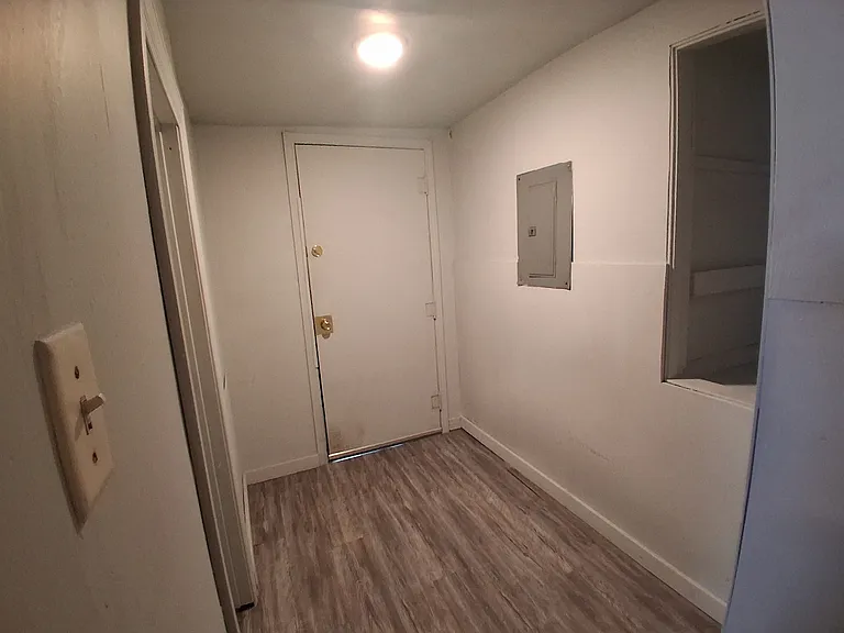 922 Martin St — Photo 12