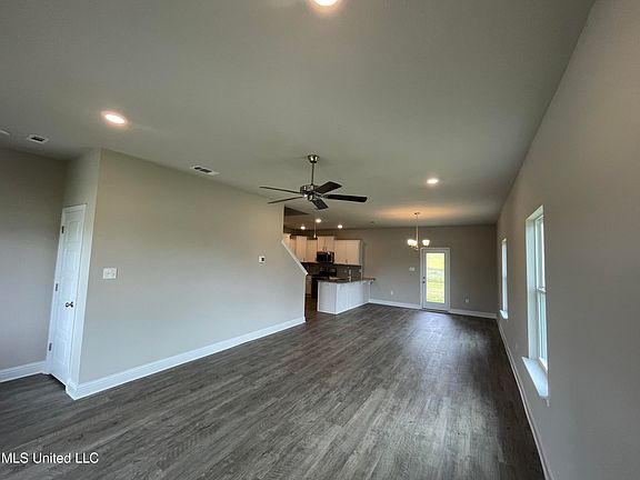4th image of 15120 Post Mill Ct