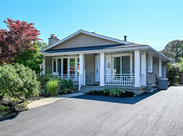 101 Loyalist Dr, Hamilton, ON L8K 4J5