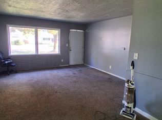 335 Robbie Ln, Flint, MI 48505