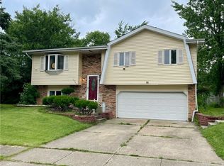 3264 Bluebird Dr, Decatur, IL 62526